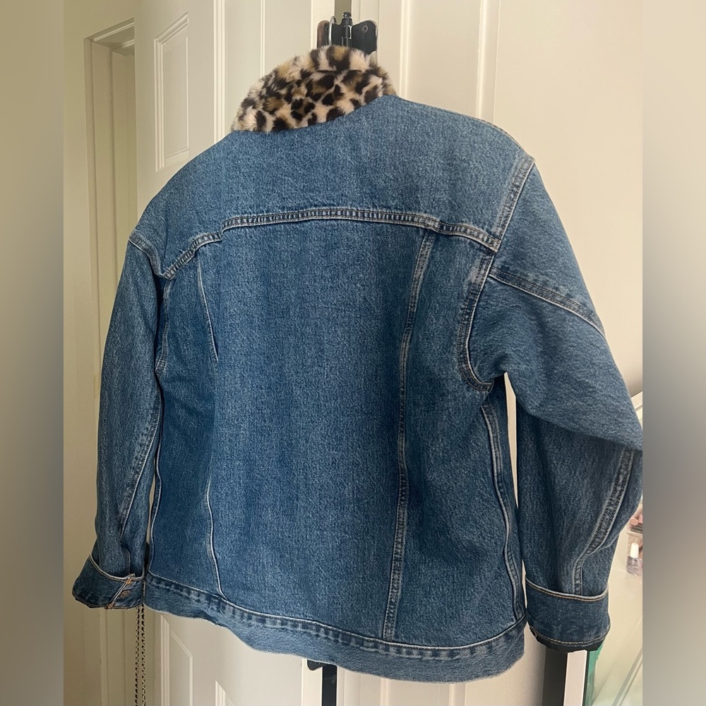 Levi's 90s Fur Trucker Jacket - Picture 3 of 7